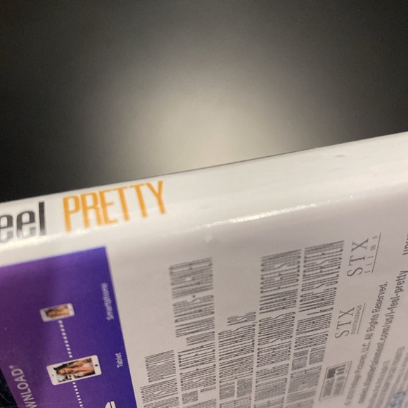 I Feel Pretty - Blu-ray & DVD Combo Set - Picture 6 of 6